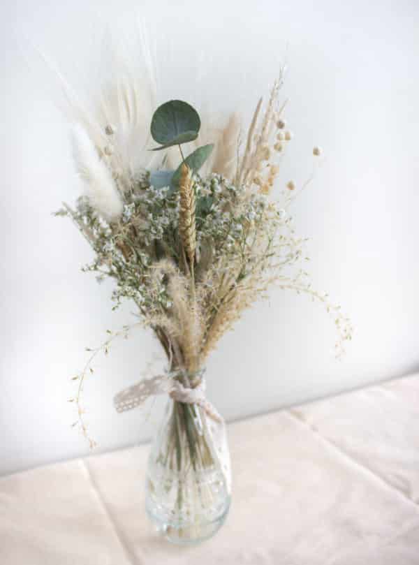 Vase de fleurs séchées - blanc