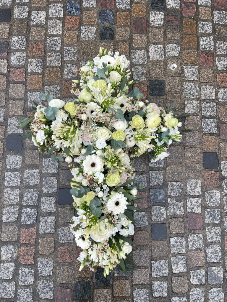croix deuil fleurs funeraire livraison le mans